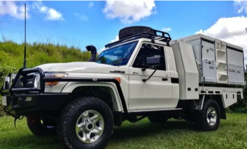 touring vehicle with accessories