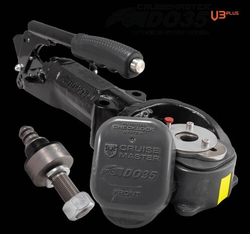 Cruisemaster DO35 with handbrake and pin