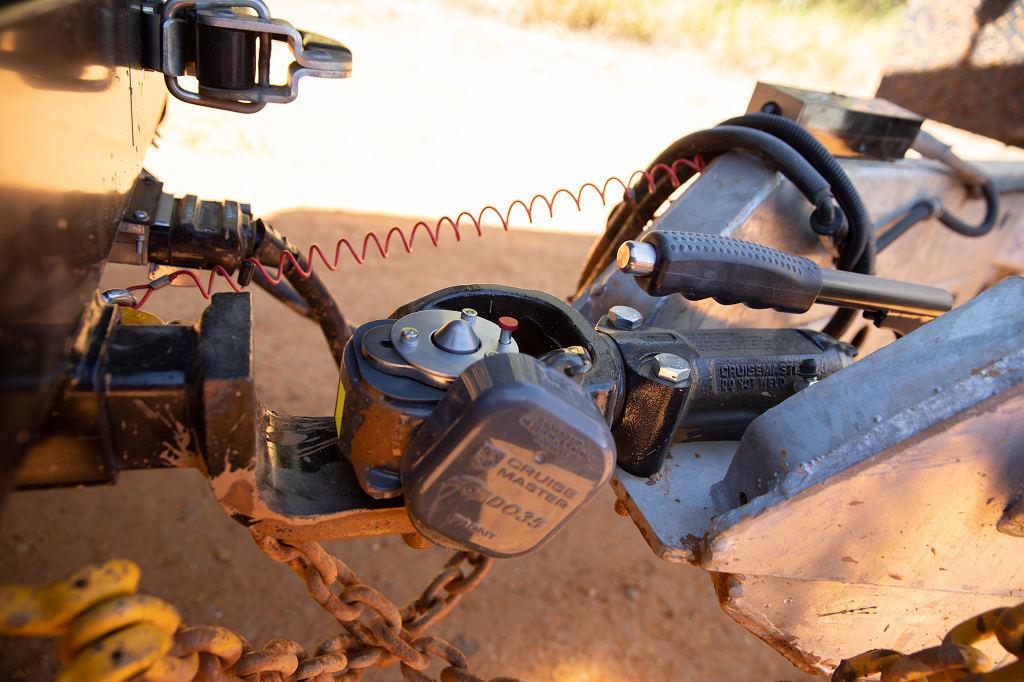 A close up of a Cruisemaster DO35 Offroad hitch connected to a vehicle